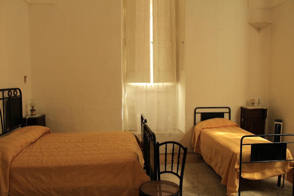 Palazzo Bitonti Bed & Breakfast Gagliano del Capo Oda fotoğraf