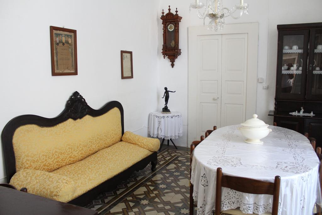 Palazzo Bitonti Bed & Breakfast Gagliano del Capo Dış mekan fotoğraf
